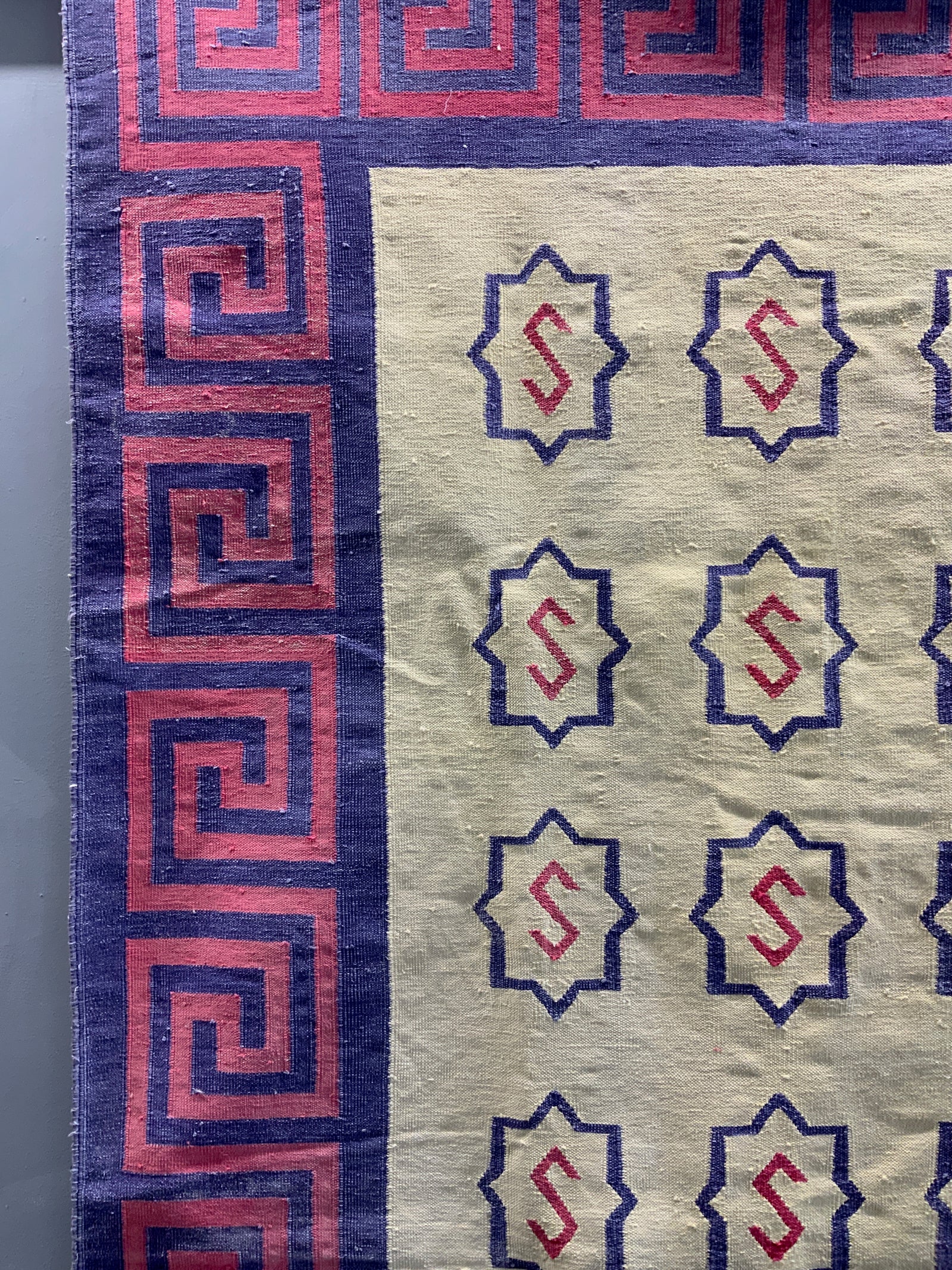 Indian cotton Dhurrie flatweave carpet (267 x 177cm)