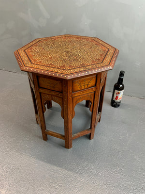Anglo Indian Hoshiapur brass and copper inlaid table (52cm x 51cm)