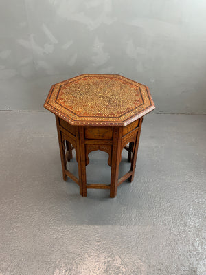 Anglo Indian Hoshiapur brass and copper inlaid table (52cm x 51cm)