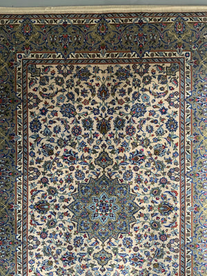 Pair of Kashan rugs with pale field (234 x 142 / 244 x 144cm)
