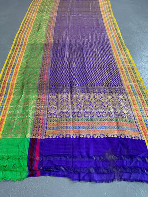 Indian Banaras type silk and metal sari (485 x 113cm)