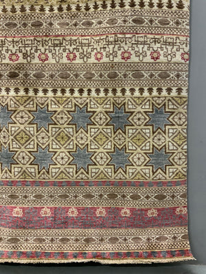 TM Herat silk 'Nasrid' design fine rug (239 x 149cm) *new