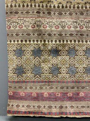 TM Herat silk 'Nasrid' design fine rug (239 x 149cm) *new