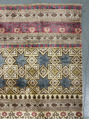 TM Herat silk 'Nasrid' design fine rug (239 x 149cm) *new