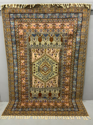 Tunisian carpet with Turko-Moroccan design (302 x 201cm)