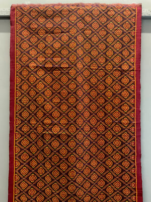 Gujarati weft silk modern ikat (355 x 97cm)