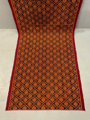 Gujarati weft silk modern ikat (355 x 97cm)