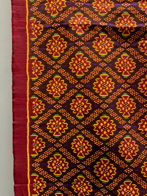 Gujarati weft silk modern ikat (355 x 97cm)