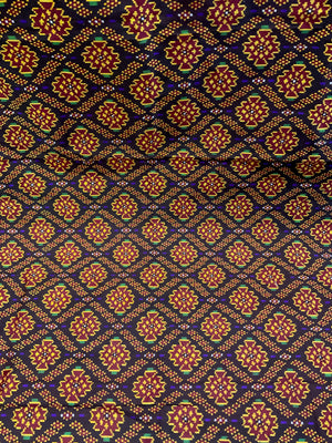Gujarati weft silk modern ikat (355 x 97cm)