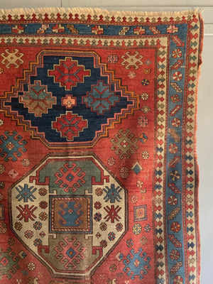 Kazak rug (211 x 147cm)