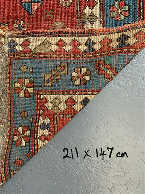 Kazak rug (211 x 147cm)