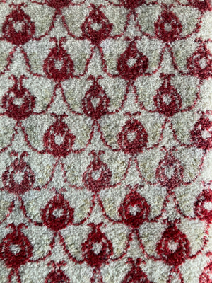 Turkish Tülü rug with pomegranate design (141 x 94cm)