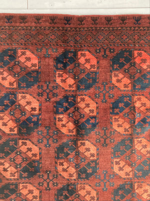 Turkmen Ersari carpet (274 x 203cm)