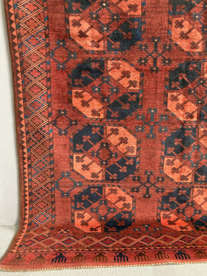 Turkmen Ersari carpet (274 x 203cm)