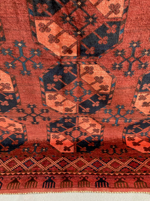 Turkmen Ersari carpet (274 x 203cm)