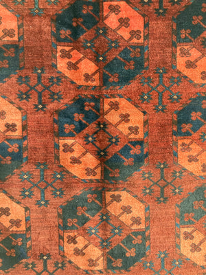 Turkmen Ersari carpet (274 x 203cm)