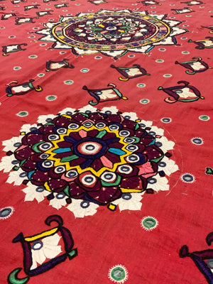Sindh / Gujarat embroidery (162 x 145cm)