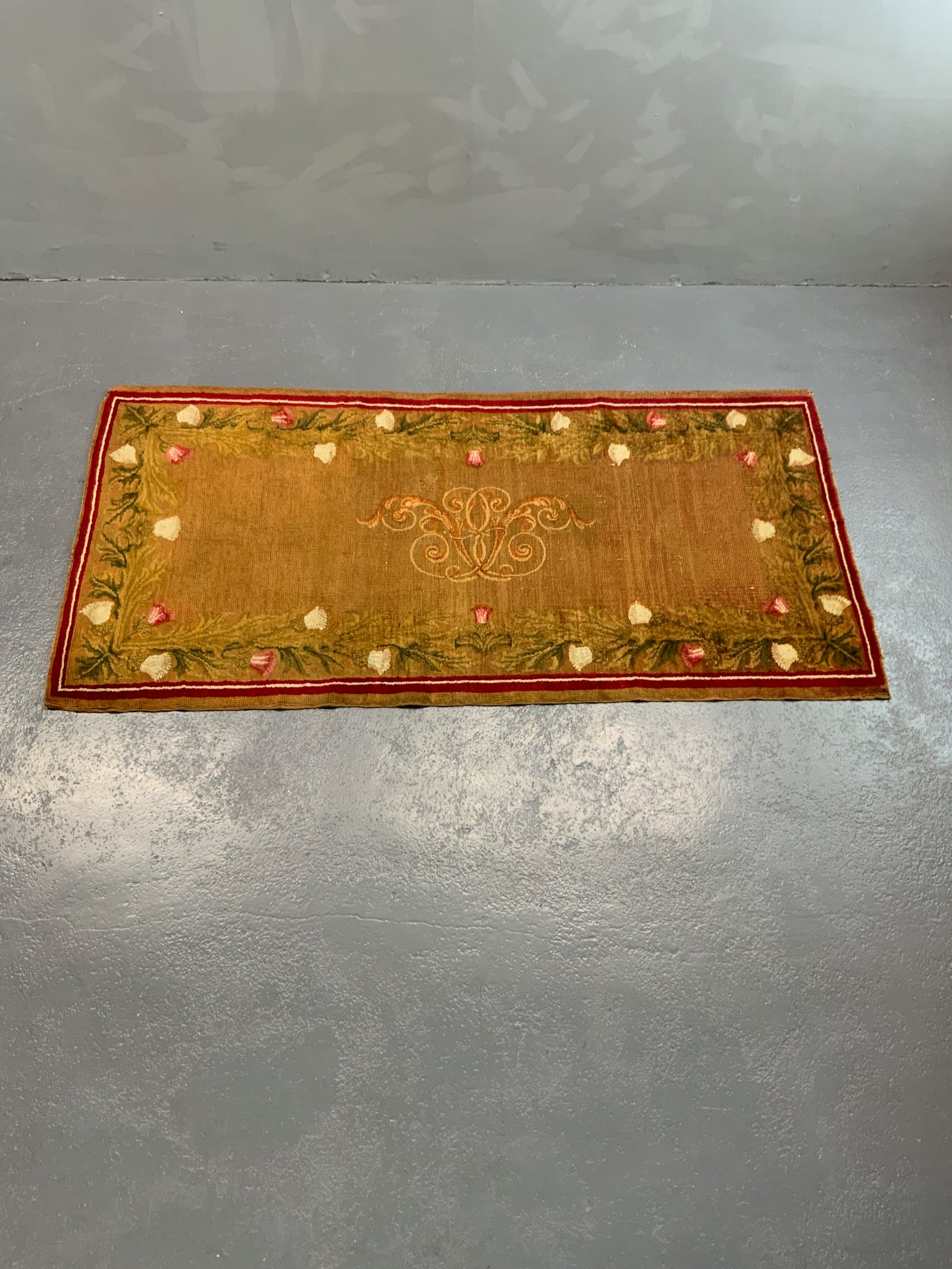 English Axminster or Exeter rug (196 x 89cm)