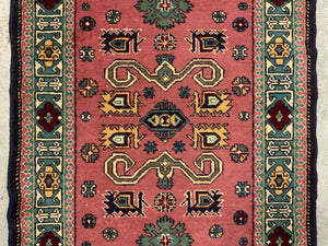 Azerbaijan small vintage rug with Perepedil design (138 x 79cm)