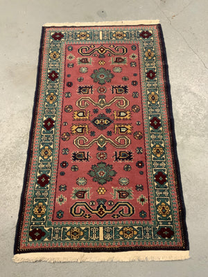 Azerbaijan small vintage rug with Perepedil design (138 x 79cm)