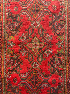 Turkish 'red Turkey' Ushak rug (205 x 127cm)