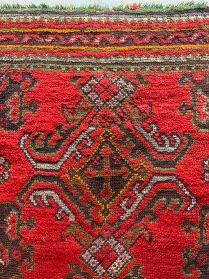 Turkish 'red Turkey' Ushak rug (205 x 127cm)
