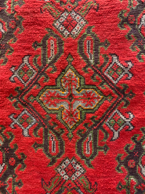 Turkish 'red Turkey' Ushak rug (205 x 127cm)