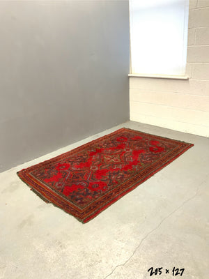 Turkish 'red Turkey' Ushak rug (205 x 127cm)