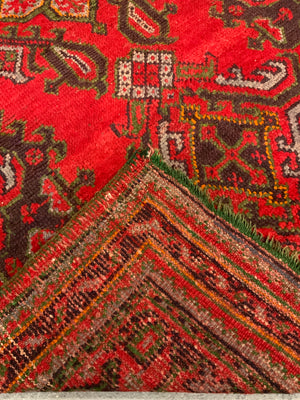 Turkish 'red Turkey' Ushak rug (205 x 127cm)