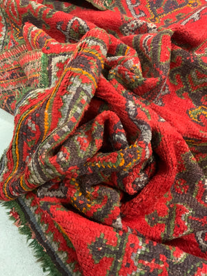 Turkish 'red Turkey' Ushak rug (205 x 127cm)