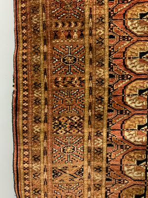 Yomut Tekke Turkmen rug (189 x 140cm)