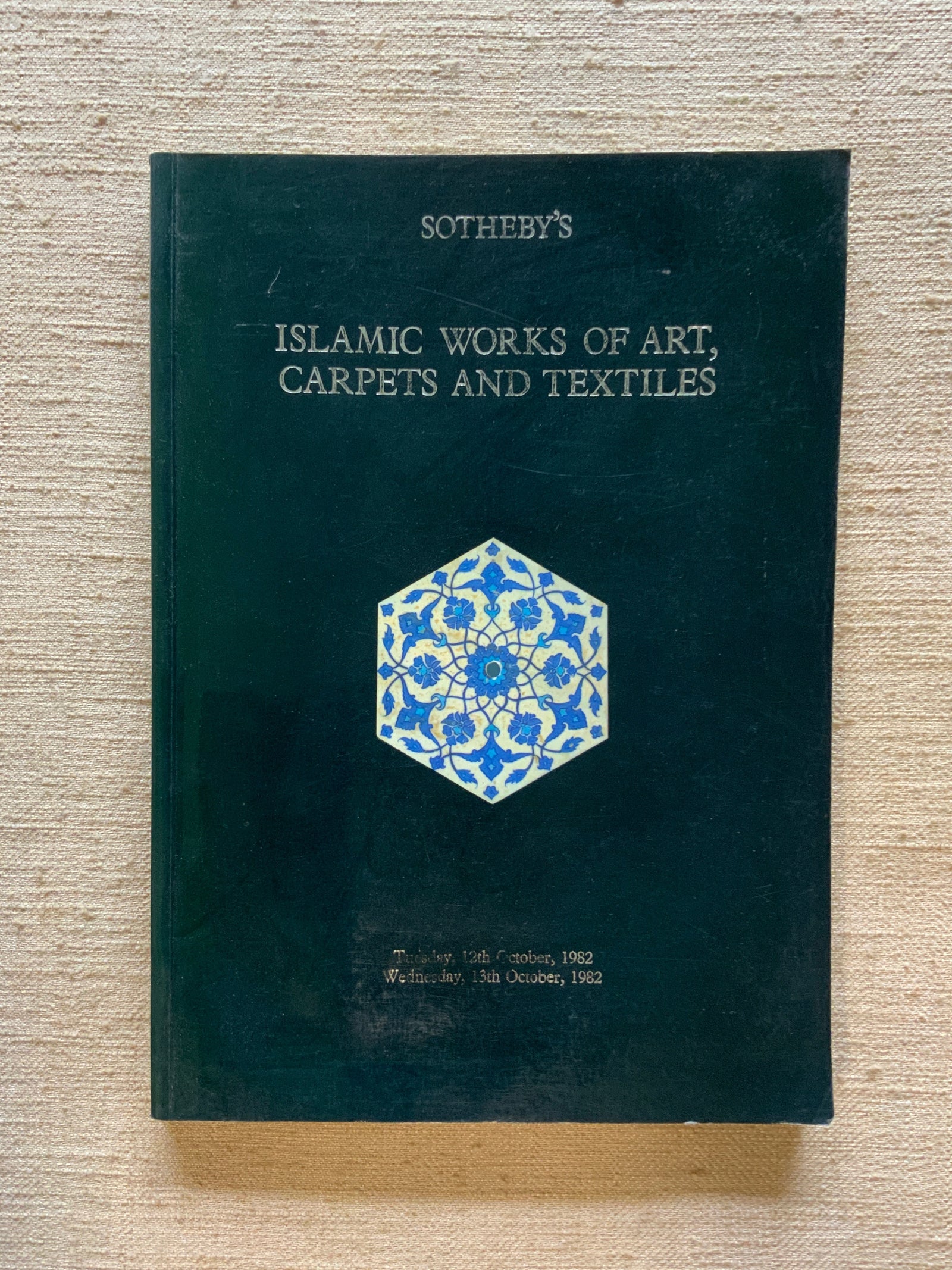 Sotheby's : Islamic works of art, carpets and textiles (1982)