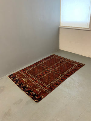 Turkmen Yomut ensi rug (173 x 117cm)