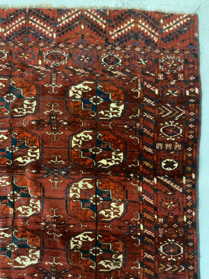 Turkmen antique Tekke rug (191 x 129cm)