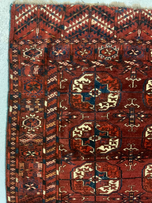 Turkmen antique Tekke rug (191 x 129cm)