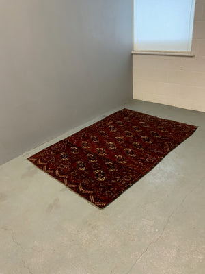 Turkmen antique Tekke rug (191 x 129cm)