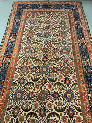 Sanandaj oversize antique kelleigh carpet (576 x 199cm)