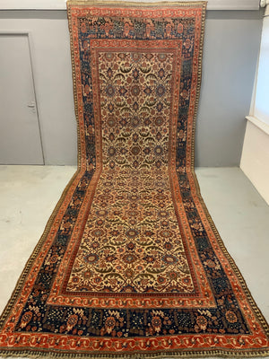 Sanandaj oversize antique kelleigh carpet (576 x 199cm)