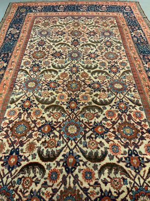Sanandaj oversize antique kelleigh carpet (576 x 199cm)