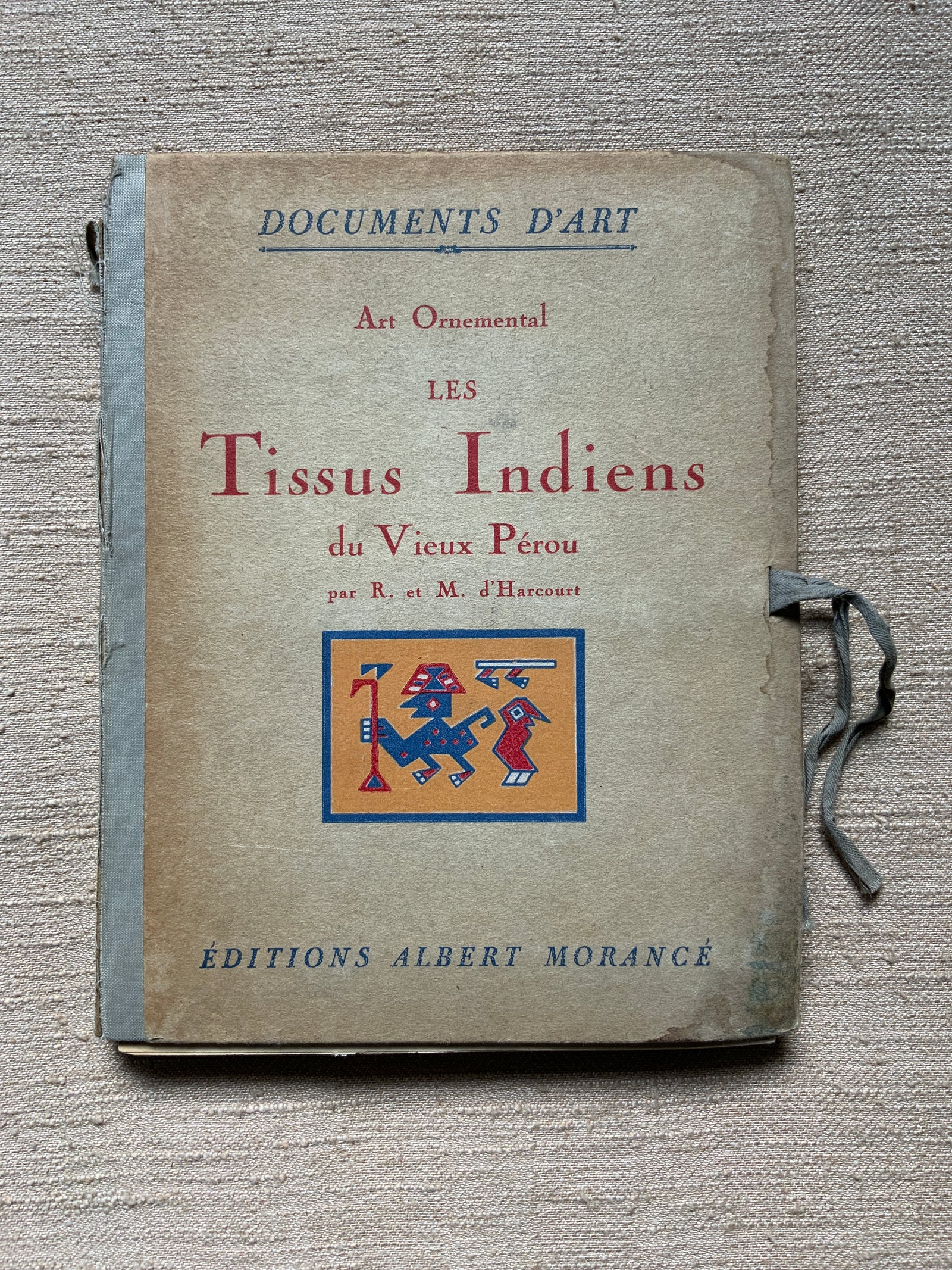 d’Harcourt, R & M. : Les Tissus Indians du vieux Perou