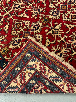 Ardabil rug with a Turkish variant 'Lotto' design (165 x 115cm)