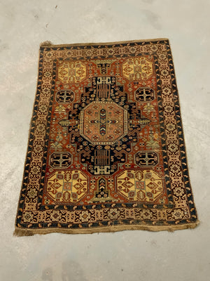 Caucasian antique Shirvan rug with soumak design (165 x 125cm)
