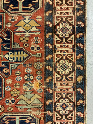 Caucasian antique Shirvan rug with soumak design (165 x 125cm)