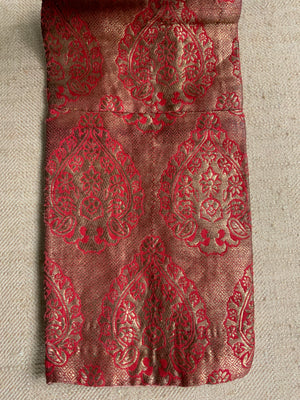 Uzbek antique silk ladies cap (55 x 14cm)