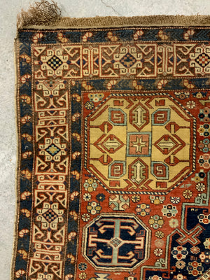 Caucasian antique Shirvan rug with soumak design (165 x 125cm)