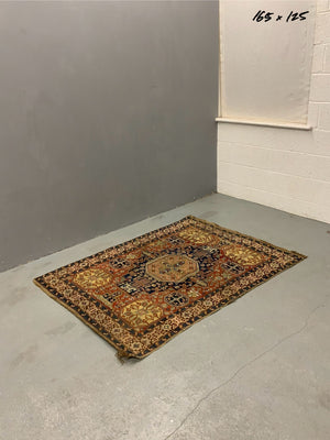 Caucasian antique Shirvan rug with soumak design (165 x 125cm)