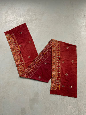 Indian antique Gujarat embroidery trim (295 x 46cm)