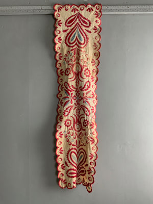 Hungarian / Carpathian embroidery (148 x 37cm) *AF