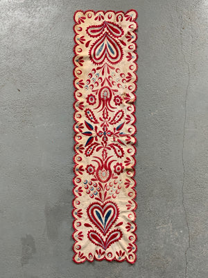 Hungarian / Carpathian embroidery (148 x 37cm) *AF