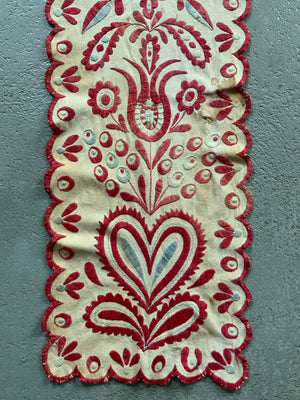 Hungarian / Carpathian embroidery (148 x 37cm) *AF